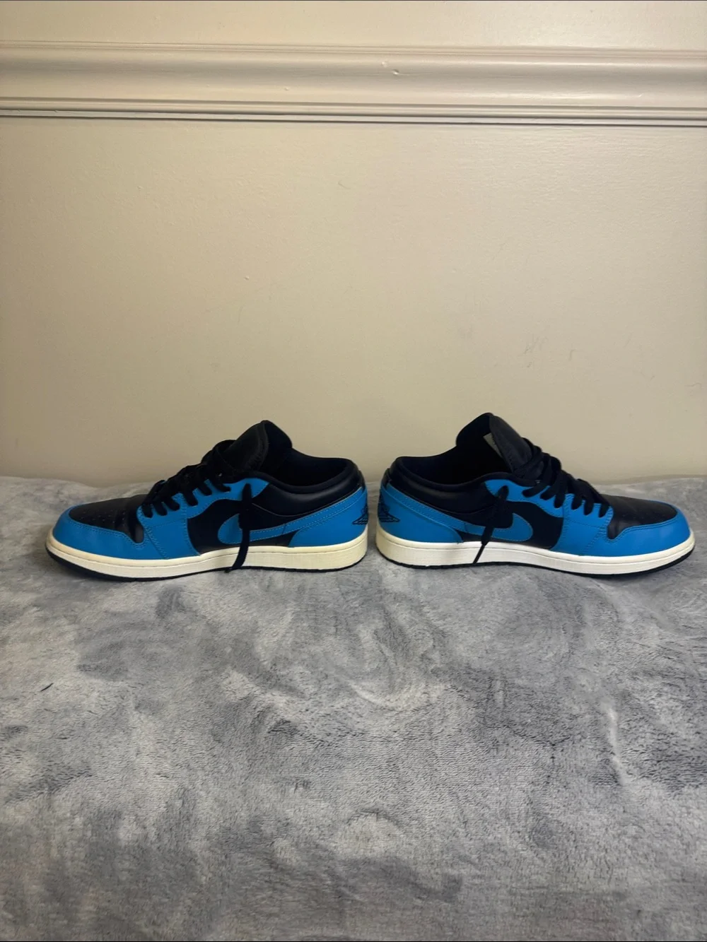 Air Jordan 1 Low Laser Blue Black - 553558-410 - Men’s Size 9.5